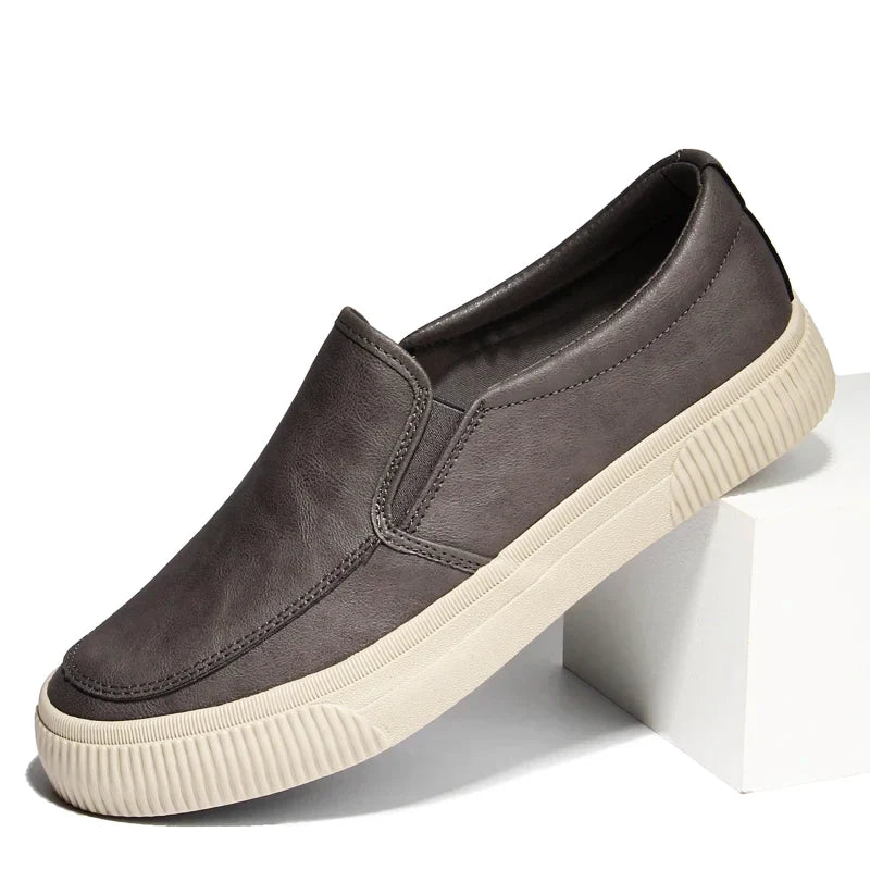 Alessandro - Mountainville nahkaiset slip-on kengät